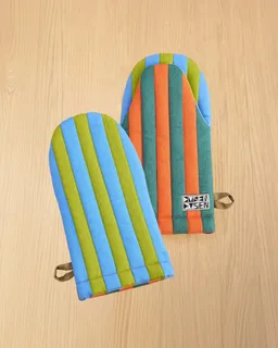 Dusen Dusen Oven Mitt in Grasshopper